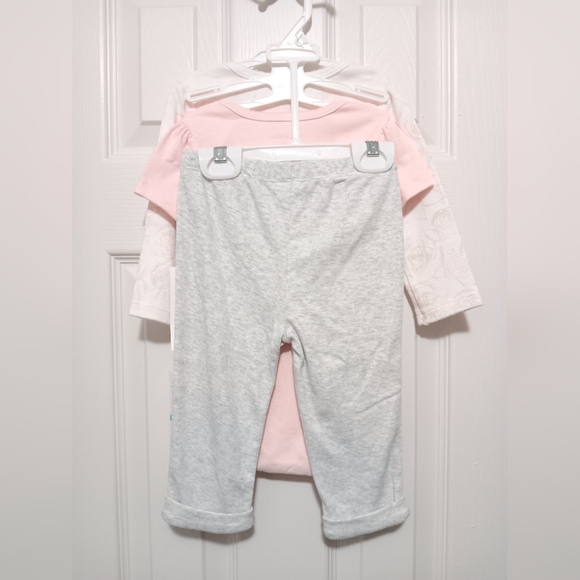 3pc Calvin Klein baby pink short & long sleeve bodysuitwith grey pants Size:3/6M - Picture 9 of 15